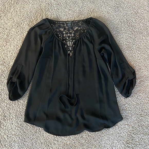 Stoosh Lace Blouse - Picture 4 of 8